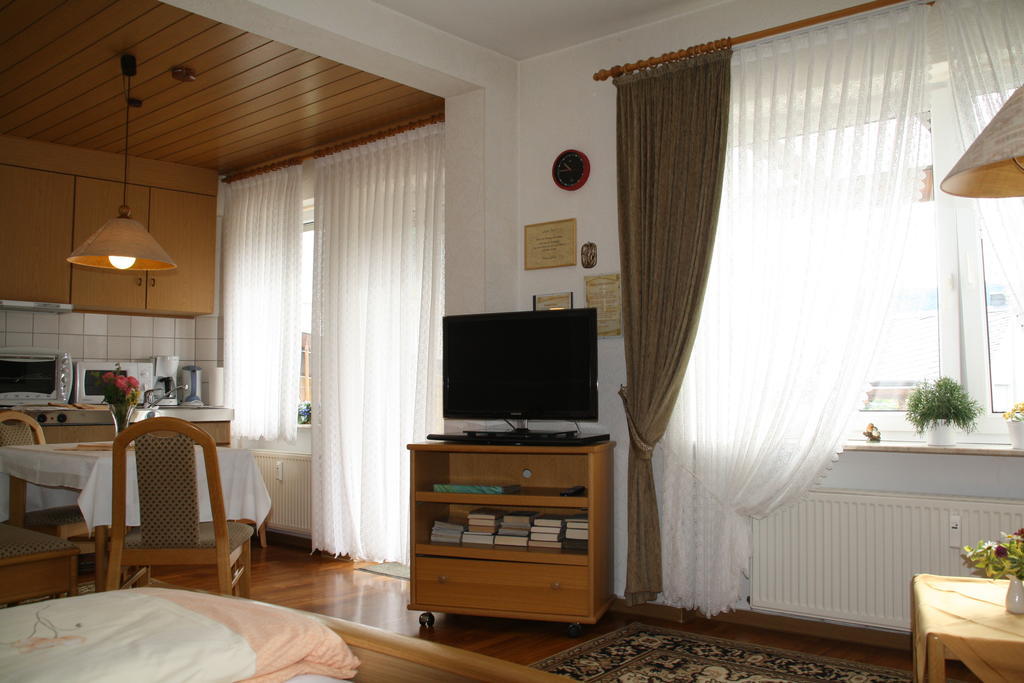 Gaestehaus Kirchlay Kröv Kamer foto